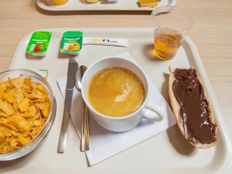 Hotelf1 Lille Mons En Baroeul Ngoại thất bức ảnh